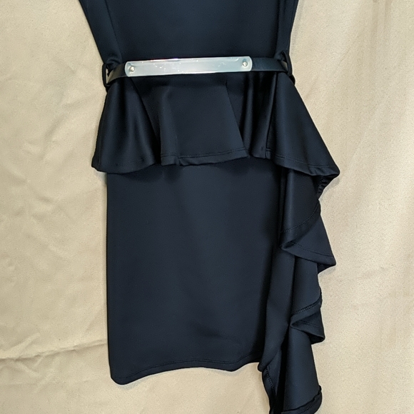 💃Black belted peplum bodycon dress👠 - Picture 3 of 7